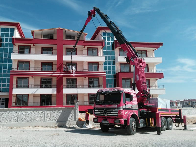 ÖZ BAYRAKCI marangozlar sanayi kiralık vinç,oto kurtama,şehir içi yük taşıma nakliyat,karatay sanayi kiralık vinç